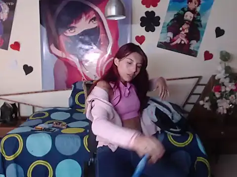 Snapshot of LuluKiss_ chatting on 02-23-26, 01:44 LuluKiss online show from 02-23-26, 01:44