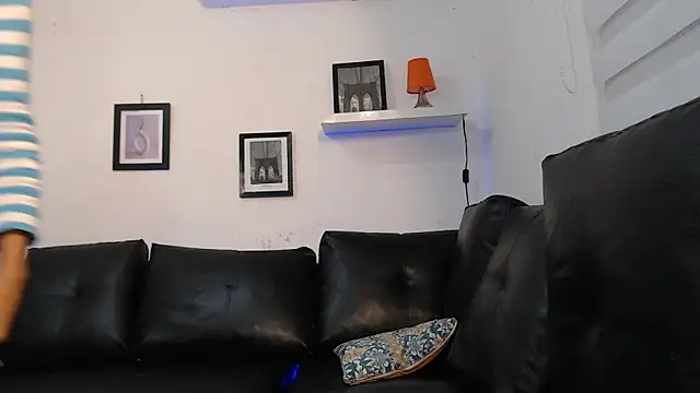 Tessachains 2  online show from 11-07-25, 01:54