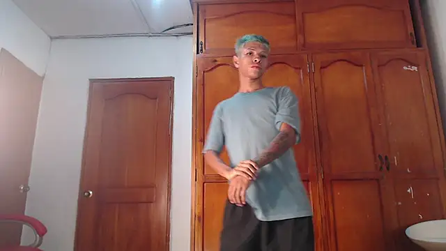 Snapshot of Tessachains_2_ chatting on 02-16-26, 11:35 Tessachains 2 online show from 02-16-26, 11:35