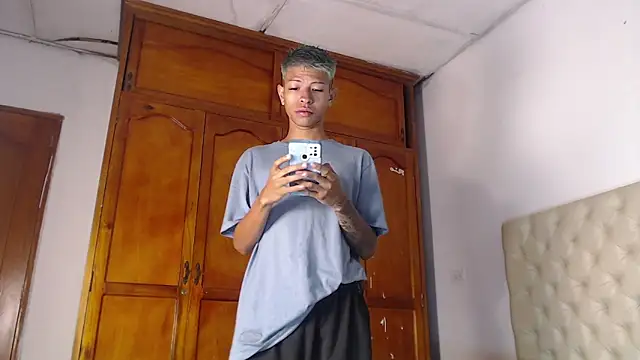 Snapshot of Tessachains_2_ chatting on 02-17-26, 12:46 Tessachains 2 online show from 02-17-26, 12:46