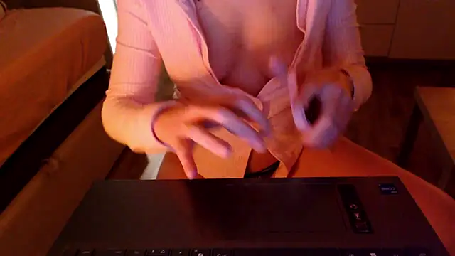 LaContessaClara online show from 01-15-26, 12:25