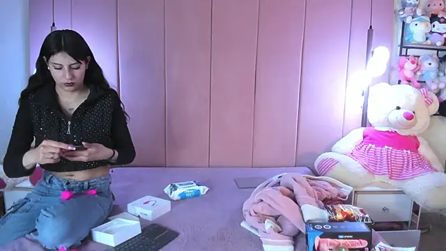 yinyang luar online show from 01-08-26, 07:42