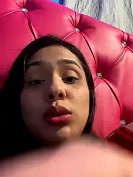 Chiquinquira3 online show from 11-21-25, 05:39