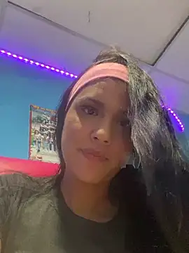 Chiquinquira3 online show from 11-15-25, 04:16