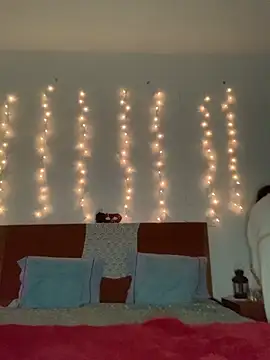 Snapshot of massagistahotbrunette chatting on 02-10-26, 04:50 massagistahotbrunette online show from 02-10-26, 04:50