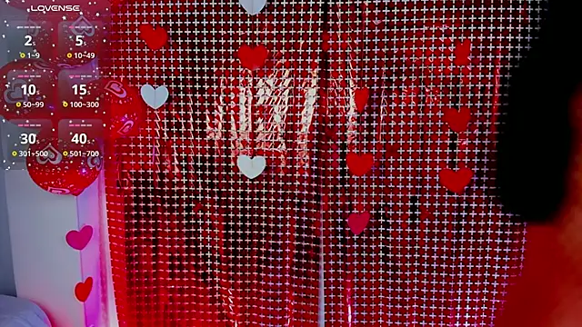 Snapshot of _hanna_sky chatting on 02-14-26, 12:27 hanna sky online show from 02-14-26, 12:27