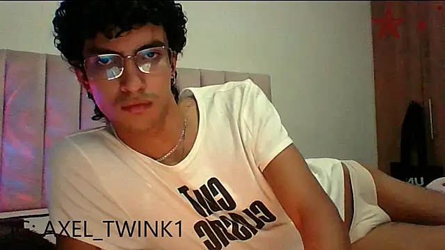 axel love13 online show from 11-29-25, 01:06