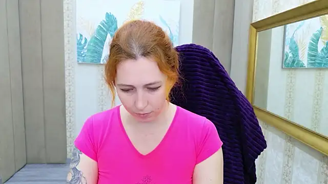 Evie Berret online show from 11-26-25, 10:37