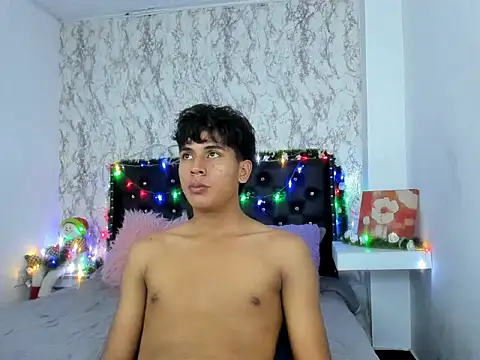 Valentino Lane online show from 12-19-25, 02:15