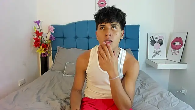 Valentino Lane online show from 01-10-26, 03:24