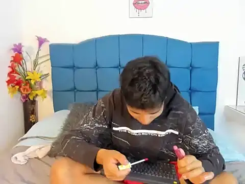 Valentino Lane online show from 02-22-26, 02:14