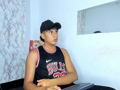 Valentino Lane online show from 02-13-26, 02:00