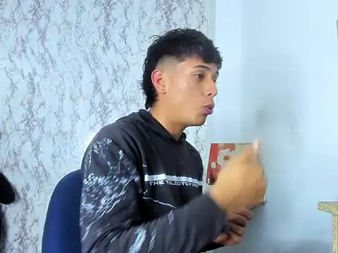 Valentino Lane online show from 02-19-26, 03:36