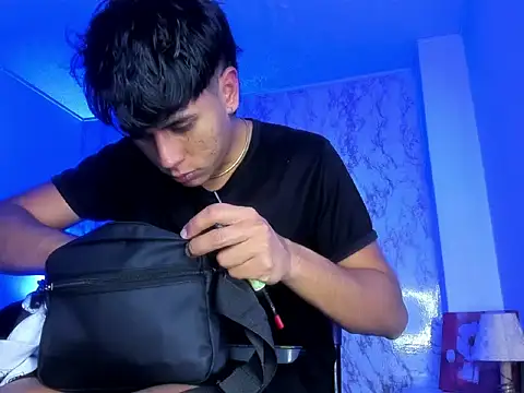 Valentino Lane online show from 02-14-26, 02:23