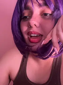 Snapshot of candicewest_ chatting on 07-26-26, 06:37 candicewest online show from 07-26-26, 06:37