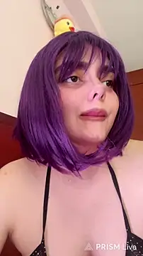 Snapshot of candicewest_ chatting on 07-15-26, 04:14 candicewest online show from 07-15-26, 04:14