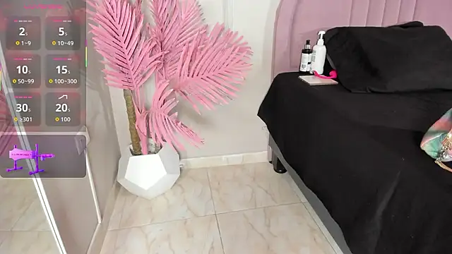 Tamaramilleer online show from 02-15-26, 03:51