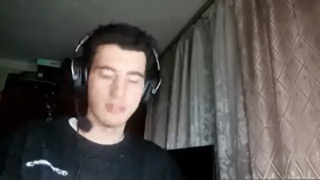 JamesLagerfeld online show from 11-07-25, 10:35