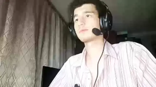 JamesLagerfeld online show from 11-11-25, 01:44