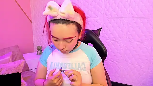 Dakkotta   online show from 11-26-25, 04:12