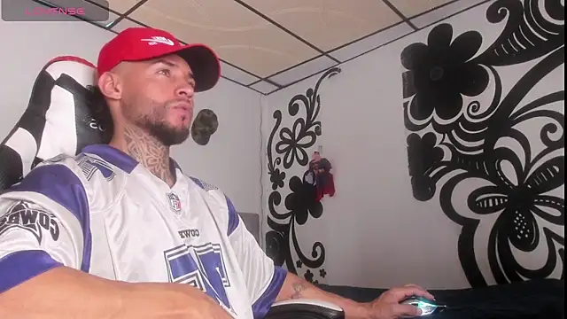 couple-hothot online show from 11-11-25, 09:53