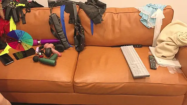 JadeStarUK online show from 01-19-26, 02:15