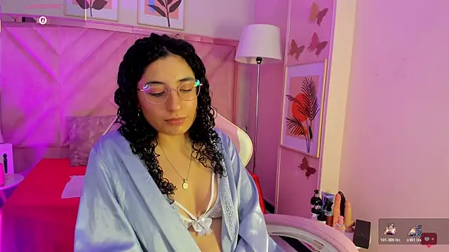 DemiJones  online show from 12-20-25, 04:37