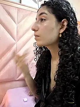 Snapshot of DemiJones_ chatting on 04-29-26, 03:21 DemiJones online show from 04-29-26, 03:21