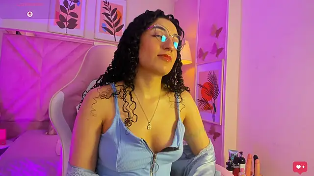 DemiJones  online show from 12-23-25, 04:56