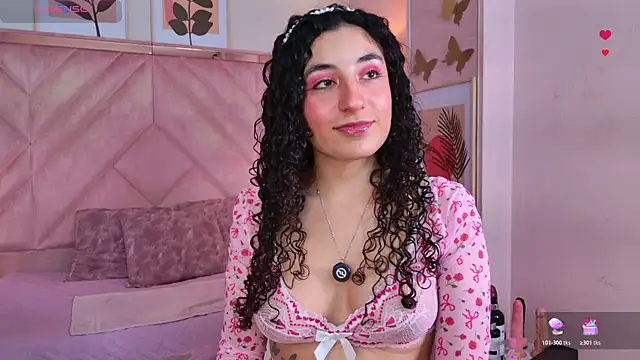 Snapshot of DemiJones_ chatting on 04-18-26, 03:53 DemiJones online show from 04-18-26, 03:53