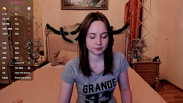 HolyBabyDoll online show from 12-18-25, 11:47