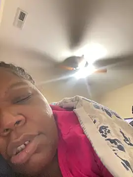 Snapshot of Babygir85 chatting on 02-15-26, 05:30 Babygir85 online show from 02-15-26, 05:30