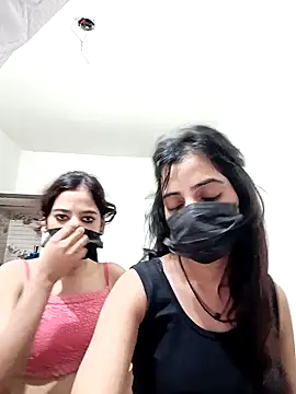 Hot komall online show from 03-17-26, 01:08