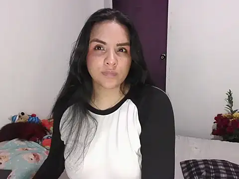 layla montero online show from 07-30-26, 07:18
