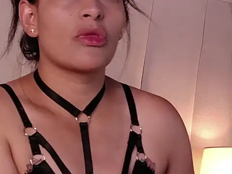 Snapshot of LannyShell chatting on 02-11-26, 05:02 LannyShell online show from 02-11-26, 05:02