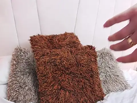 MarianaVillaloboz online show from 11-12-25, 12:26