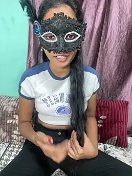 leenaboyxh online show from 12-17-25, 03:17