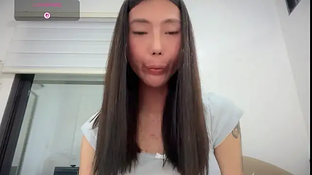 Snapshot of bajejek01 chatting on 06-13-26, 10:29 bajejek01 online show from 06-13-26, 10:29