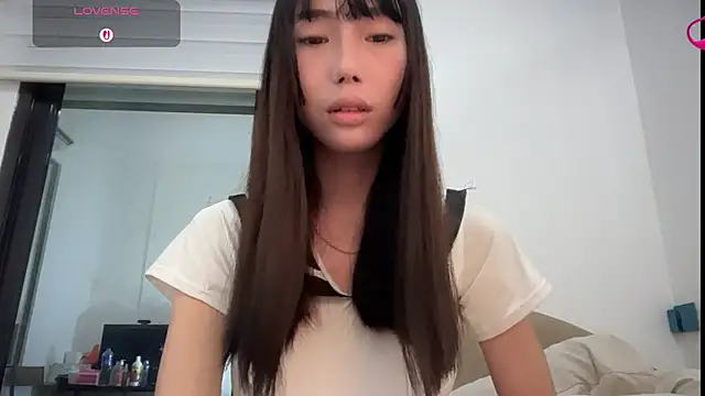 Snapshot of bajejek01 chatting on 07-06-26, 12:28 bajejek01 online show from 07-06-26, 12:28