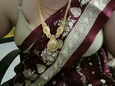 Snapshot of Tamil_VirginAss2 chatting on 12-04-25, 05:56 Tamil VirginAss2 online show from 12-04-25, 05:56