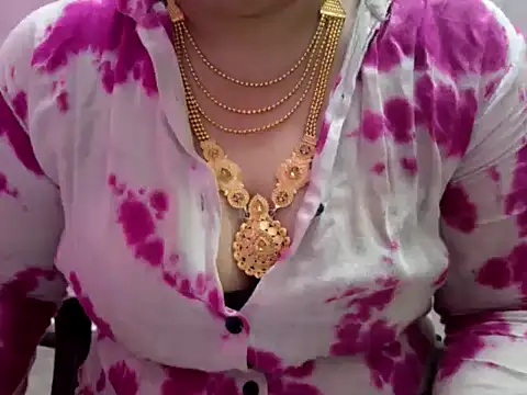 Snapshot of Tamil_VirginAss2 chatting on 02-16-26, 10:40 Tamil VirginAss2 online show from 02-16-26, 10:40