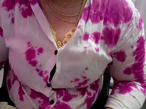 Snapshot of Tamil_VirginAss2 chatting on 02-22-26, 04:52 Tamil VirginAss2 online show from 02-22-26, 04:52