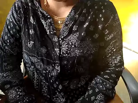 Snapshot of Tamil_VirginAss2 chatting on 02-01-26, 11:30 Tamil VirginAss2 online show from 02-01-26, 11:30