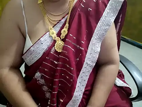 Snapshot of Tamil_VirginAss2 chatting on 01-13-26, 02:10 Tamil VirginAss2 online show from 01-13-26, 02:10