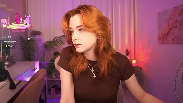 Snapshot of AvaRyder chatting on 02-05-26, 05:47 AvaRyder online show from 02-05-26, 05:47