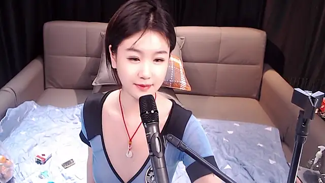 ruirui998 online show from 01-07-26, 10:42