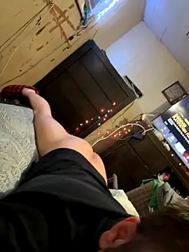 Snapshot of Peteyp98 chatting on 11-09-25, 01:59 Peteyp98 online show from 11-09-25, 01:59