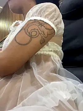  vaiolet owo online show from 11-12-25, 06:01