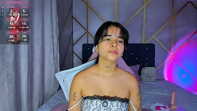 Snapshot of _vaiolet_owo chatting on 02-14-26, 05:29 vaiolet owo online show from 02-14-26, 05:29