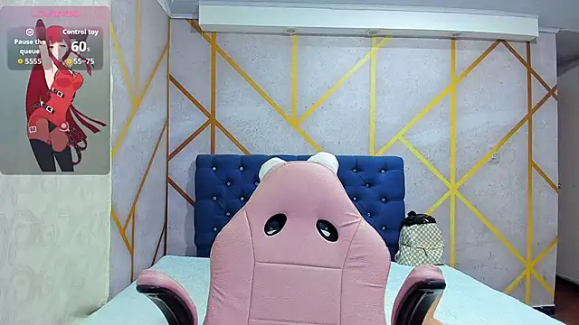 Snapshot of _vaiolet_owo chatting on 02-06-26, 05:36 vaiolet owo online show from 02-06-26, 05:36